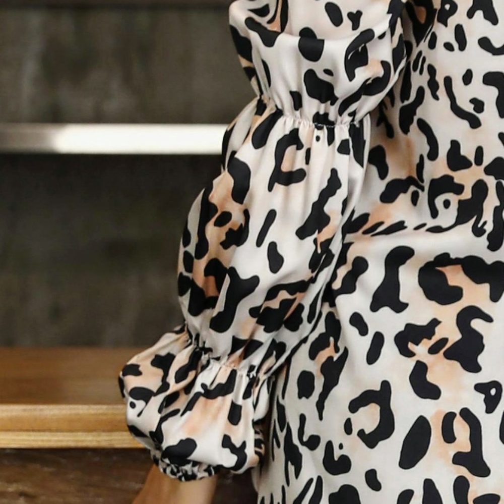 1 left!Asymmetrical Leopard hi low Tailored Top - Picture 3 of 8